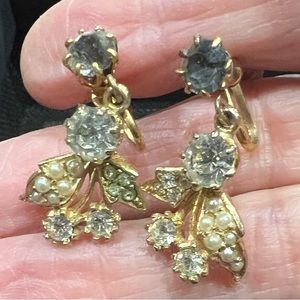 Antique Crystal and gold earrings. Screw